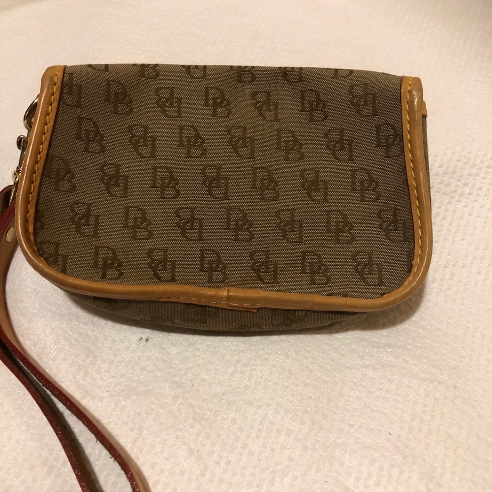 Dooney and Bourke Wristlet - Picture 3 of 5